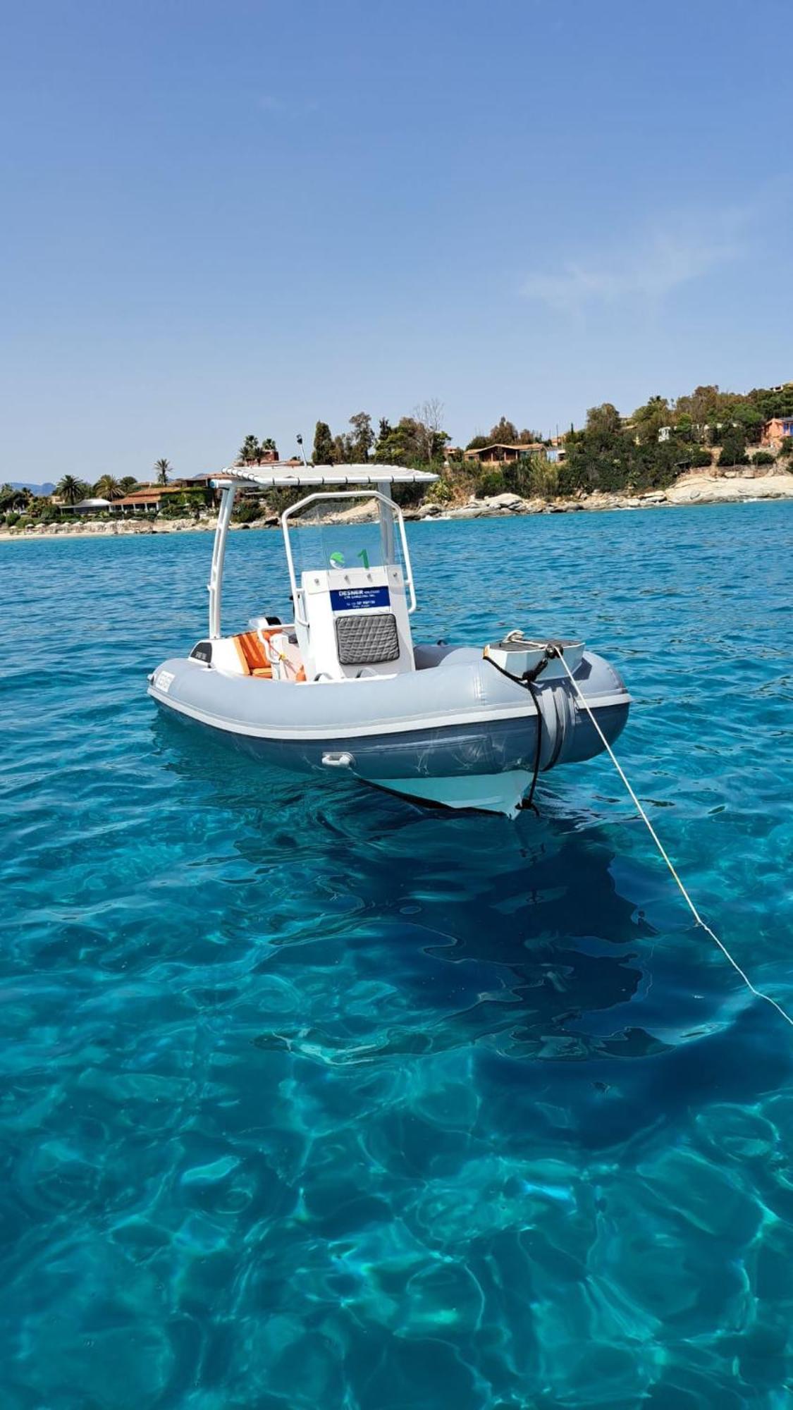 BOAT&BREAKFAST LUCRETIA, LUXURY yacht Hotel Arbatax Bagian luar foto